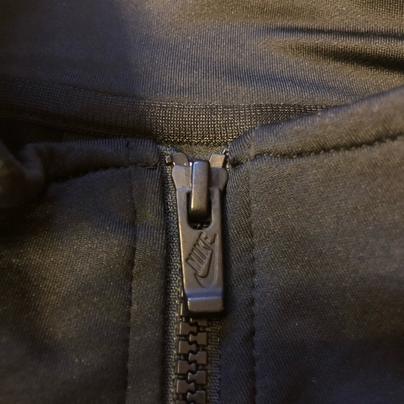 Nike Athletic Zip Up Jacket - Picture 4 of 7